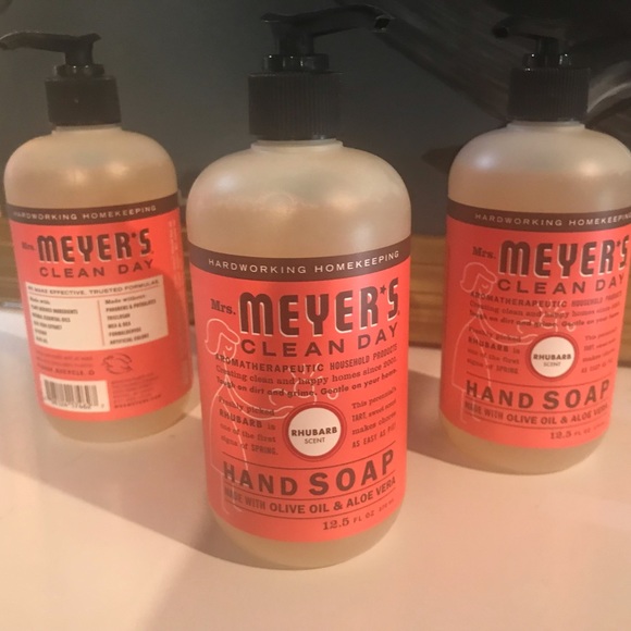 Myers hand soap. scent rhubarb. No offers - Picture 6 of 6